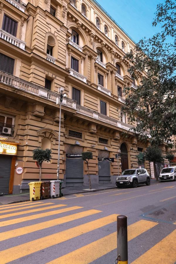 Quatrum Napoli - B&B Εξωτερικό φωτογραφία