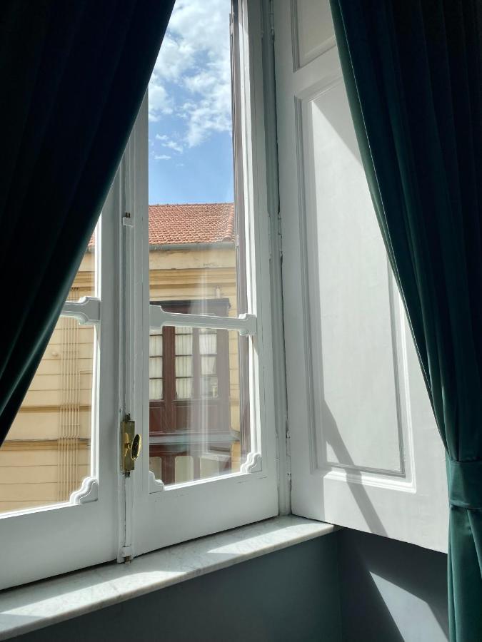 Quatrum Napoli - B&B Εξωτερικό φωτογραφία