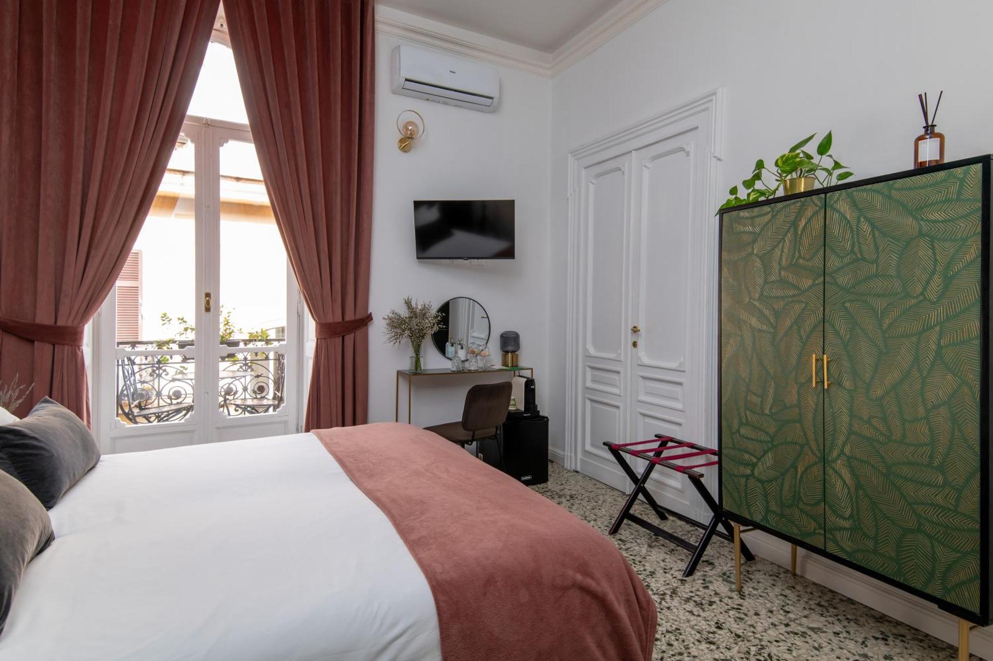 Quatrum Napoli - B&B Εξωτερικό φωτογραφία